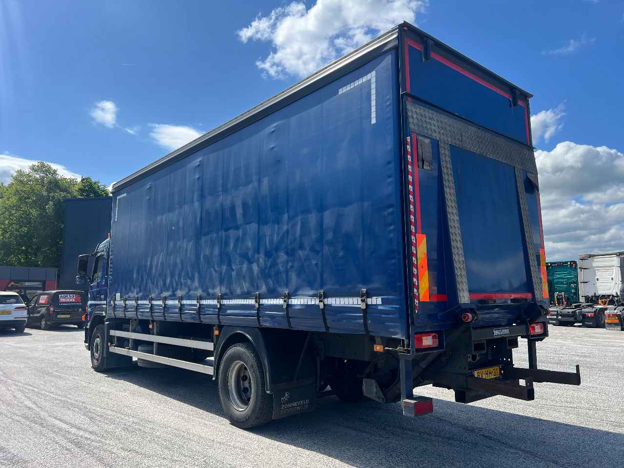 Volvo FM 9.300 Bordwanden, Euro 5 - Camion centinato: foto 4 Volvo FM 9.300 Bordwanden, Euro 5 - Camion centinato: foto 4