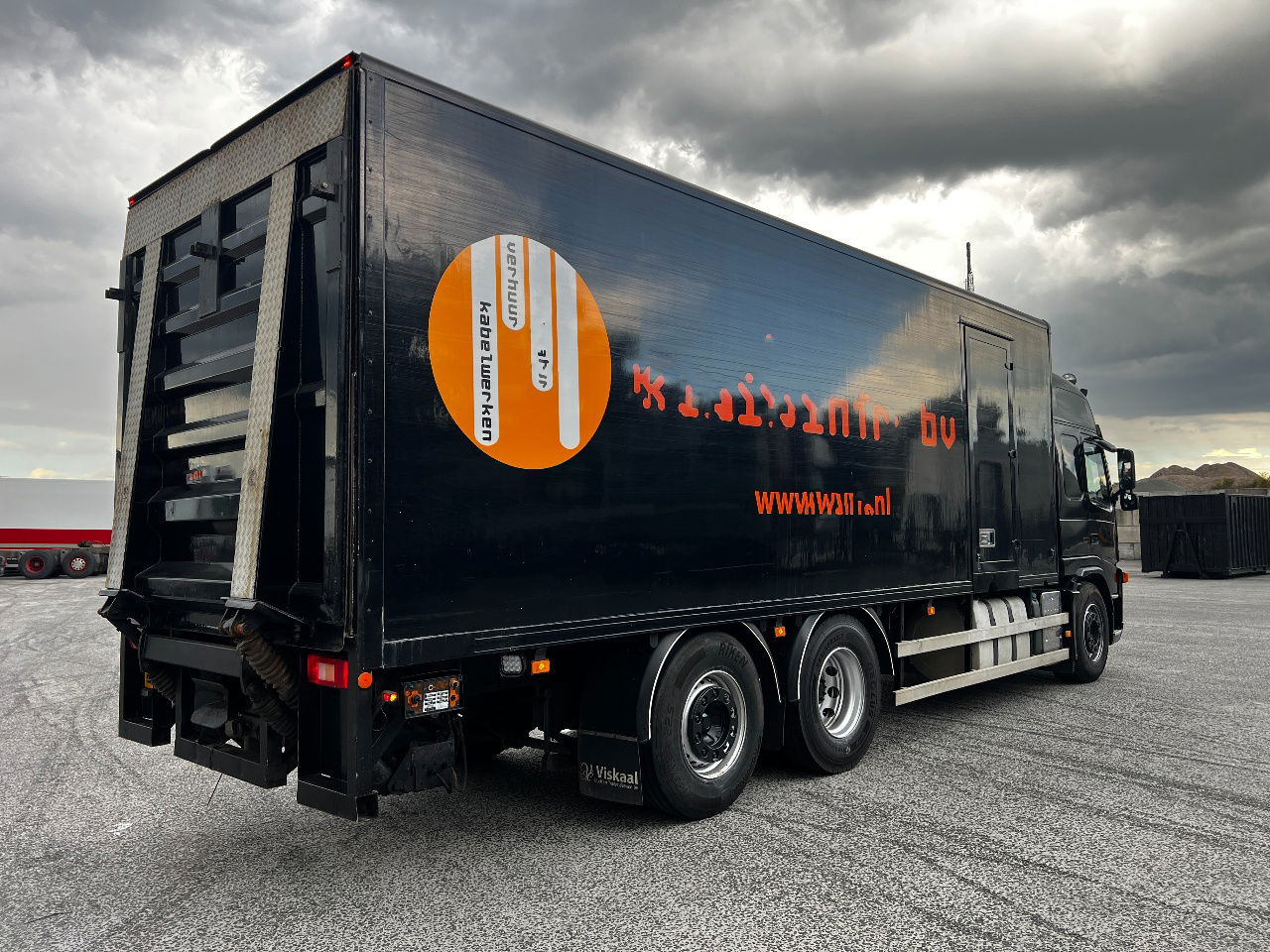 Volvo FM 9.300 Globe 6x2, Euro 5 - Autocarro furgonato: foto 3 Volvo FM 9.300 Globe 6x2, Euro 5 - Autocarro furgonato: foto 3