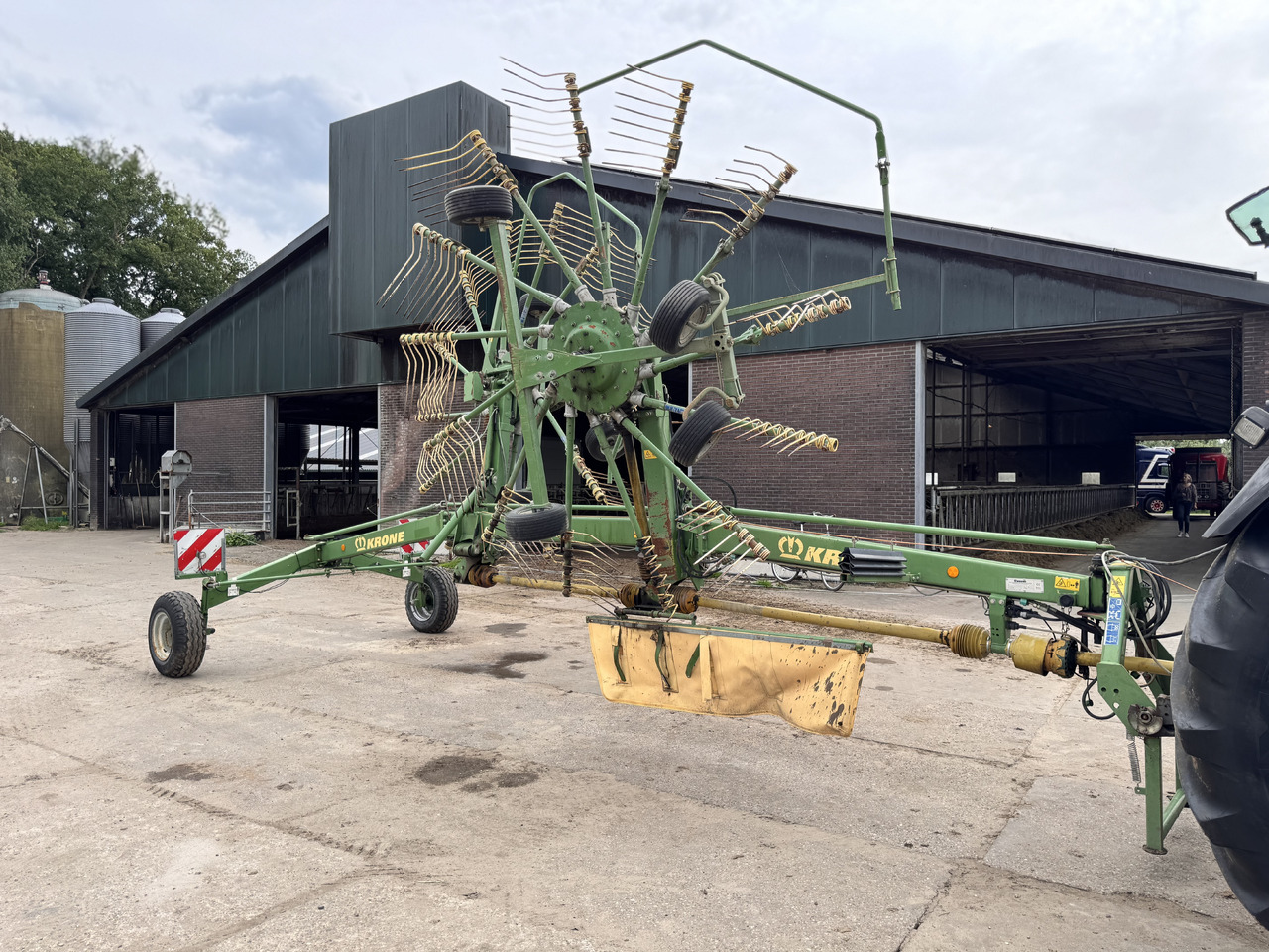KRONE Swadro 810 - Voltafieno: foto 4 KRONE Swadro 810 - Voltafieno: foto 4
