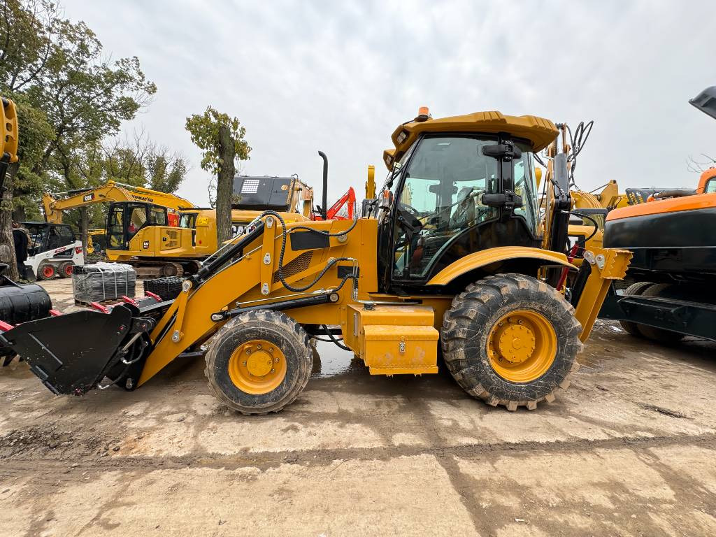 100% new CAT 420 F - Terna: foto 1 100% new CAT 420 F - Terna: foto 1