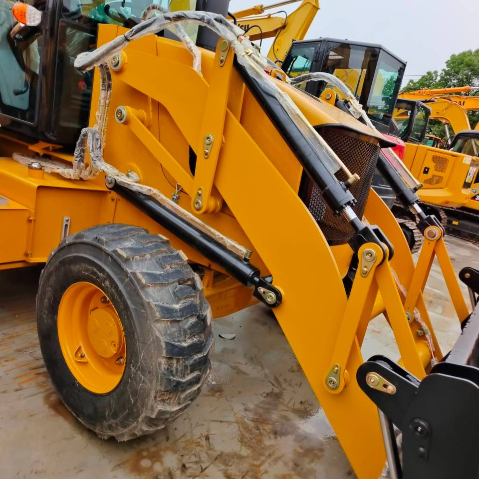 CAT 100% new caterpillar 420 F - Terna: foto 4 CAT 100% new caterpillar 420 F - Terna: foto 4