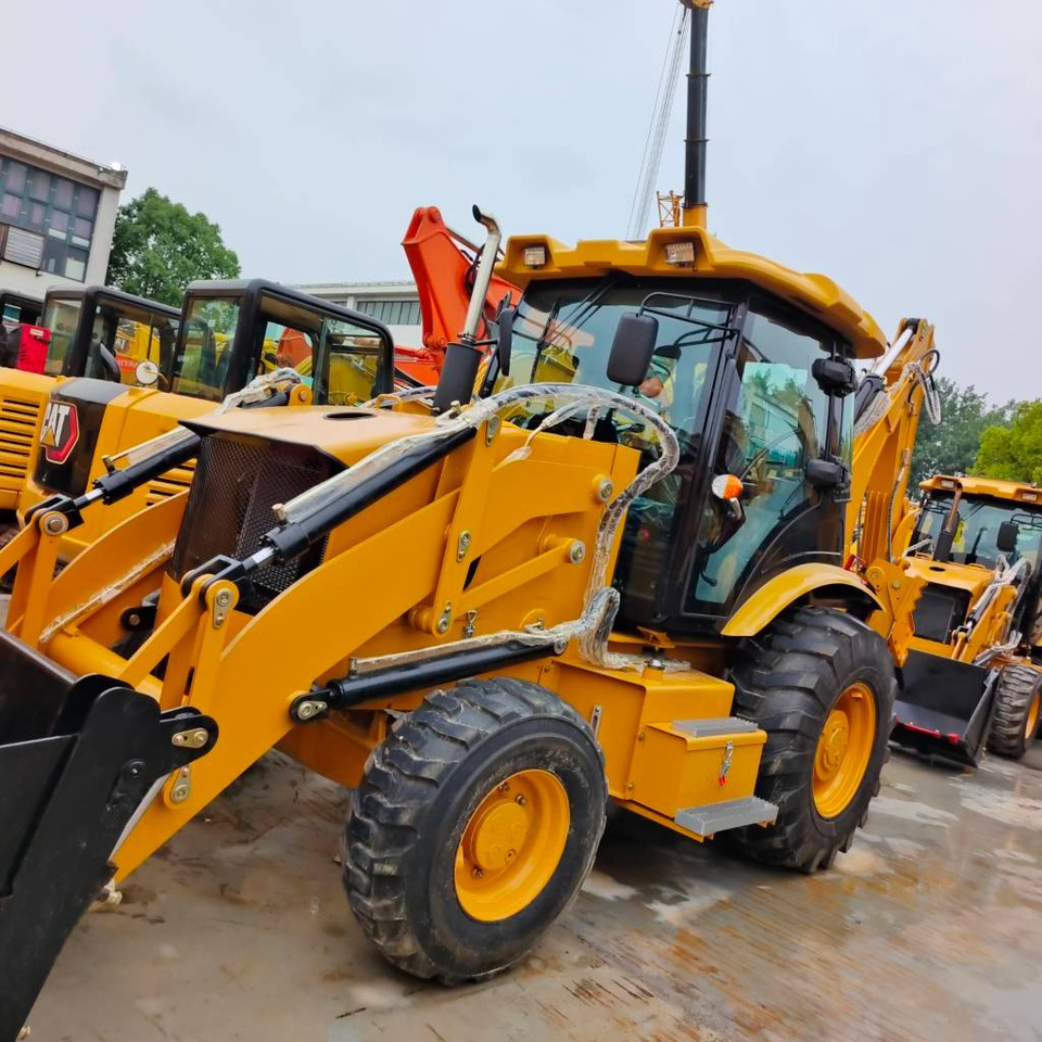 CAT 100% new caterpillar 420 F - Terna: foto 3 CAT 100% new caterpillar 420 F - Terna: foto 3