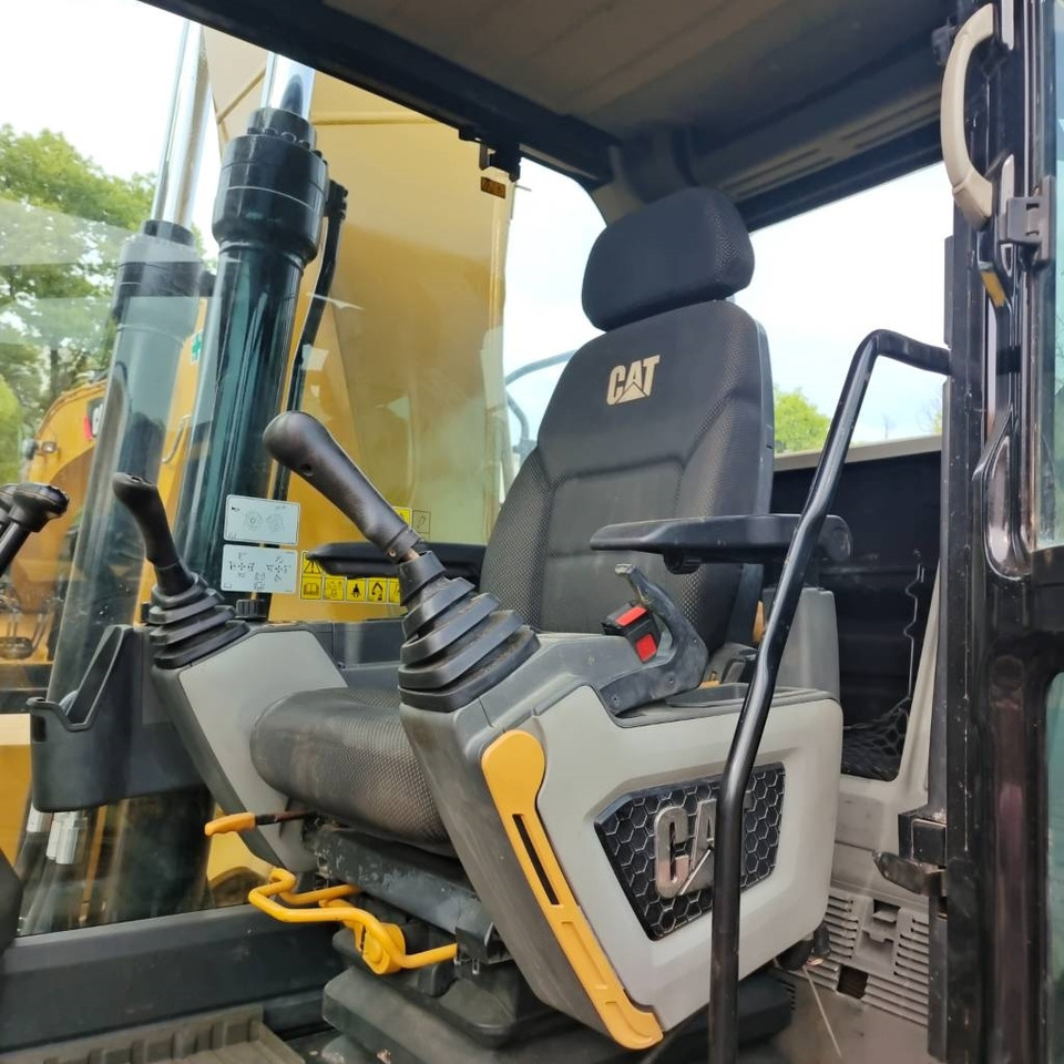 Escavatore cingolato CAT 320 GC: foto 16