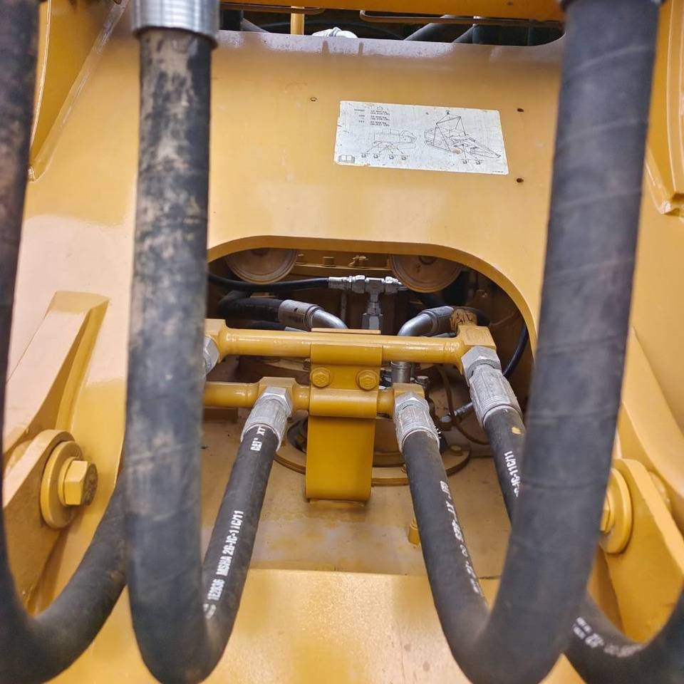 Escavatore cingolato CAT 320 GC: foto 18