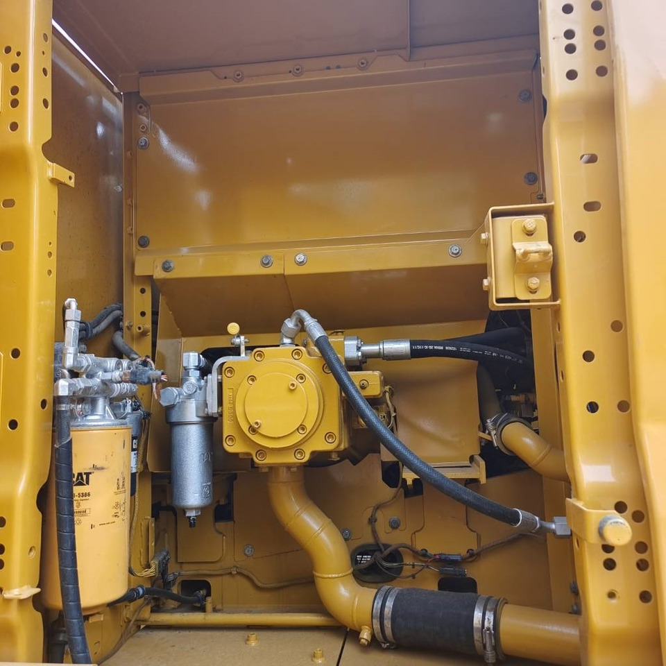 Escavatore cingolato CAT 320 GC: foto 27