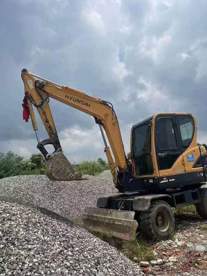 Hyundai 60W-9 - Escavatore gommato: foto 3 Hyundai 60W-9 - Escavatore gommato: foto 3