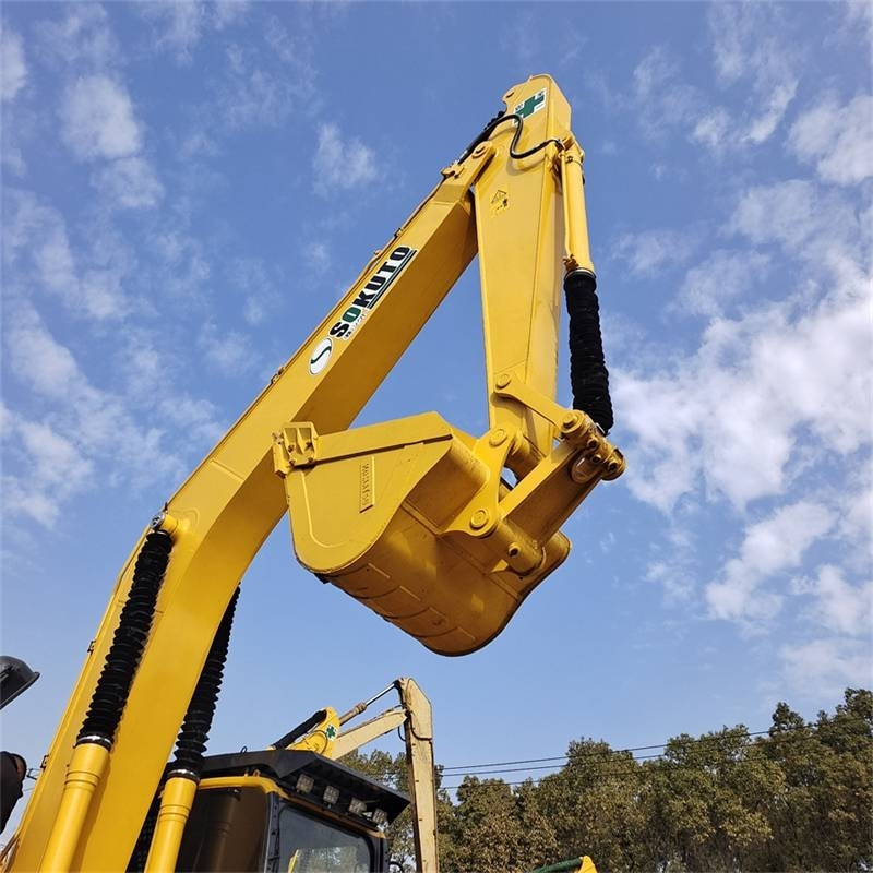 Komatsu PC 200 - Escavatore cingolato: foto 4 Komatsu PC 200 - Escavatore cingolato: foto 4