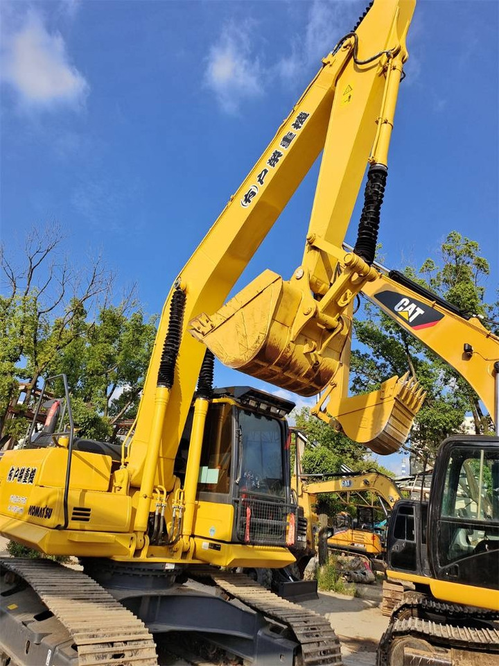 Komatsu PC 200 - Escavatore cingolato: foto 1 Komatsu PC 200 - Escavatore cingolato: foto 1