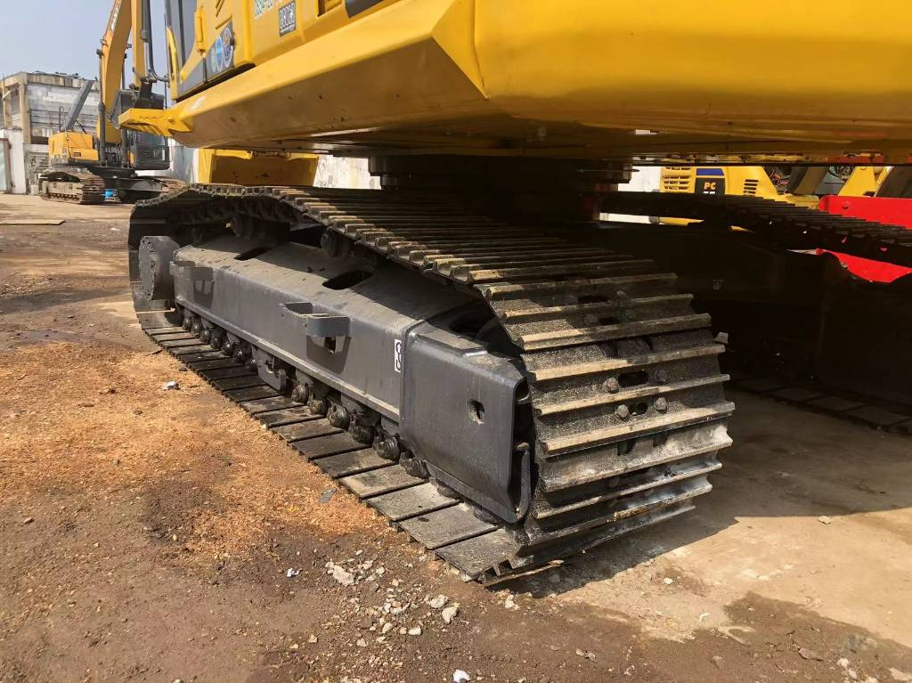 Komatsu PC 220-8 - Escavatore cingolato: foto 3 Komatsu PC 220-8 - Escavatore cingolato: foto 3