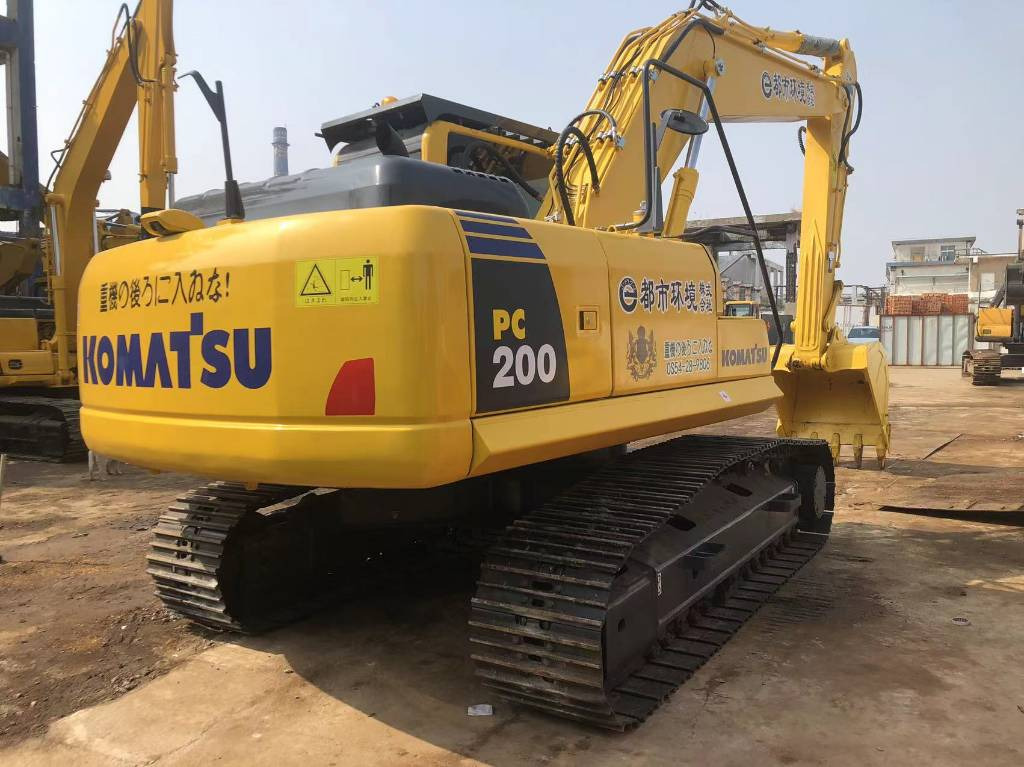 Komatsu PC 220-8 - Escavatore cingolato: foto 2 Komatsu PC 220-8 - Escavatore cingolato: foto 2