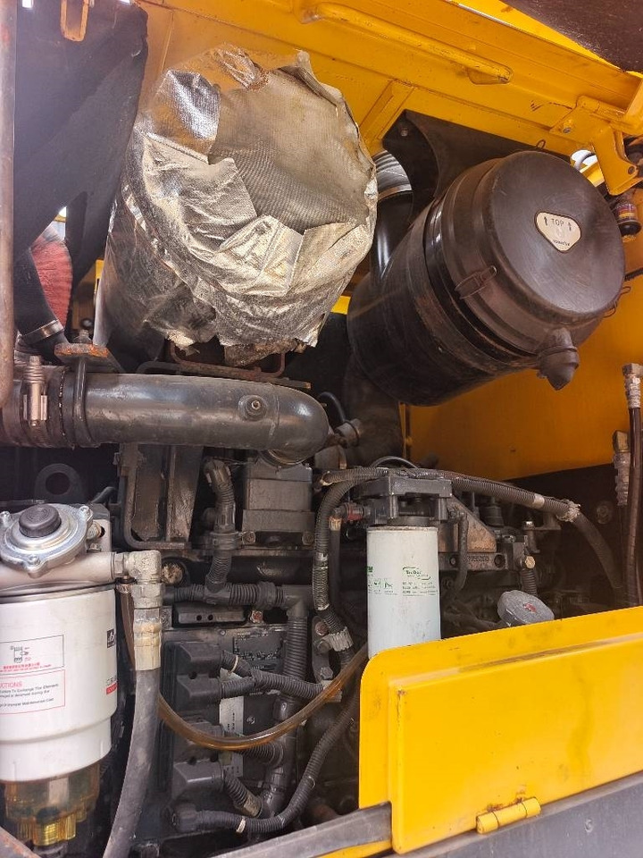 Komatsu WA 380 - Escavatore gommato: foto 5 Komatsu WA 380 - Escavatore gommato: foto 5