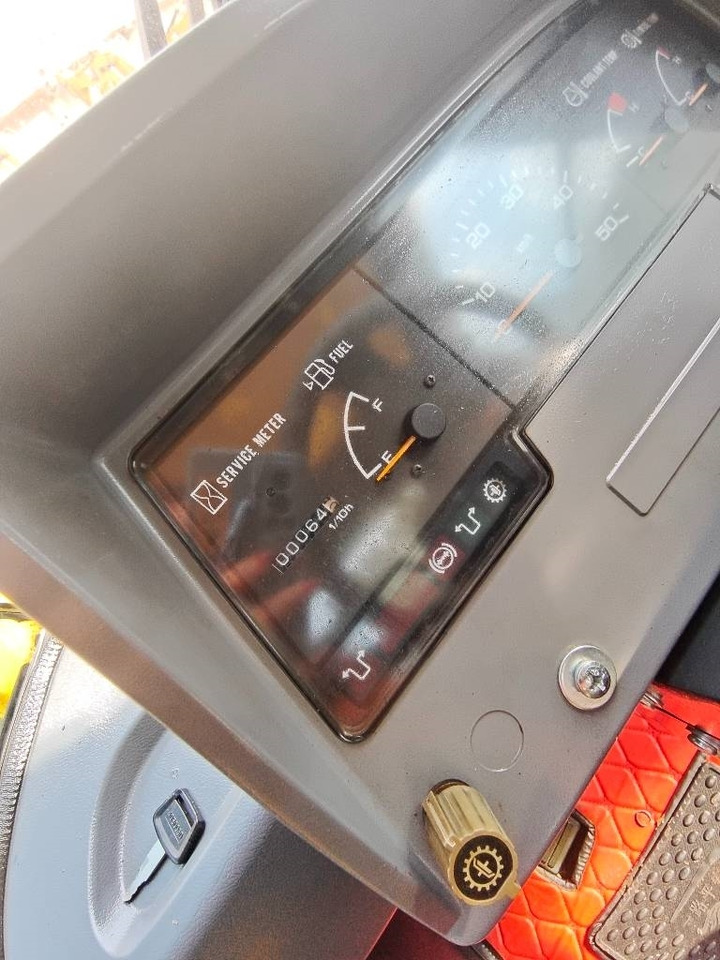 Komatsu WA 470-3 - Pala gommata: foto 5 Komatsu WA 470-3 - Pala gommata: foto 5