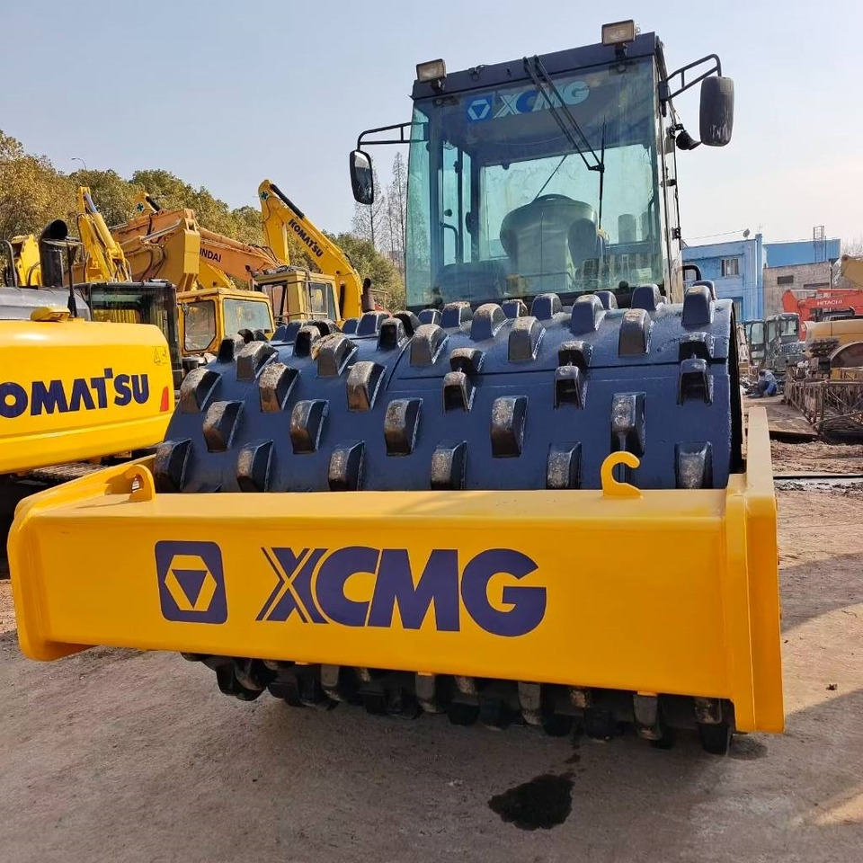 XCMG XS 223 J - Rullo compattatore/ Rullo compressore: foto 2 XCMG XS 223 J - Rullo compattatore/ Rullo compressore: foto 2