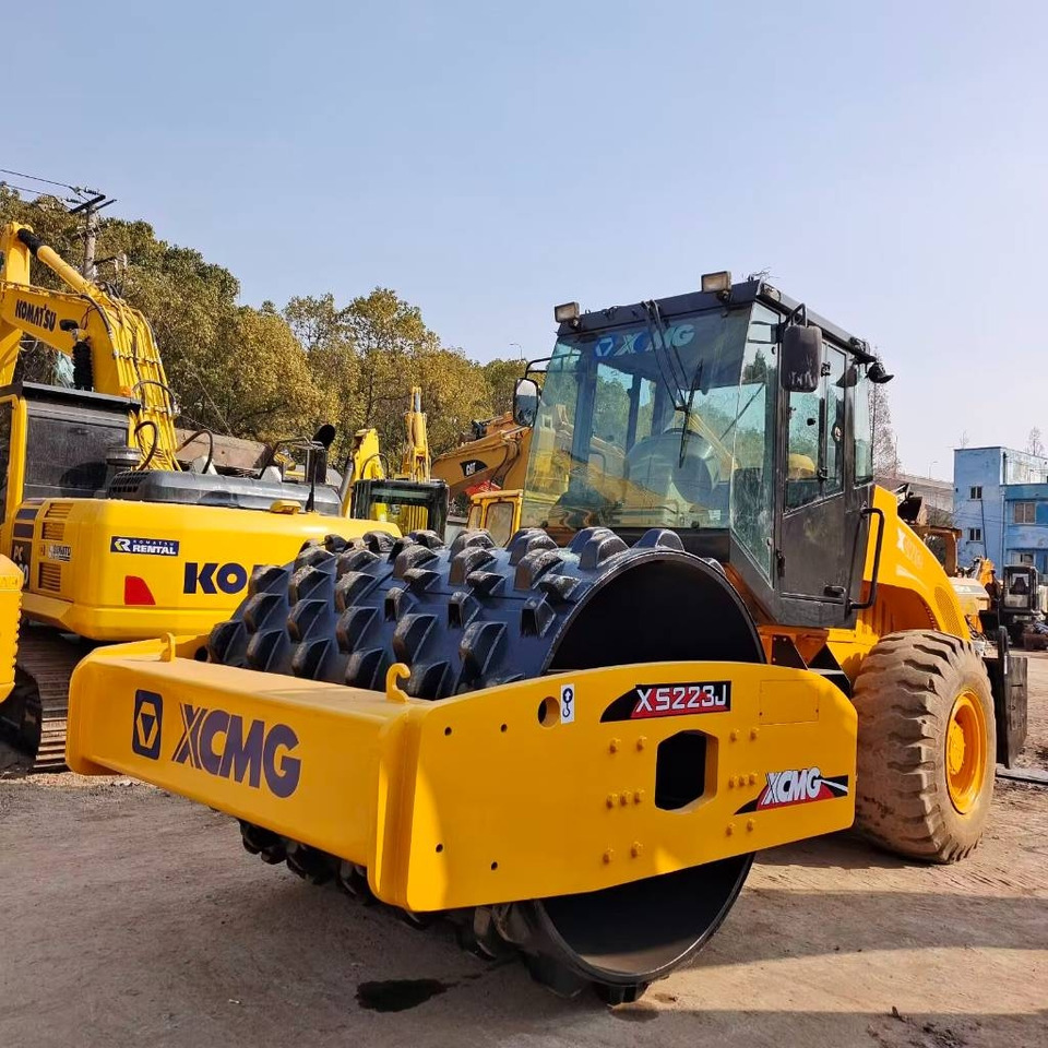 XCMG XS 223 J - Rullo compattatore/ Rullo compressore: foto 1 XCMG XS 223 J - Rullo compattatore/ Rullo compressore: foto 1