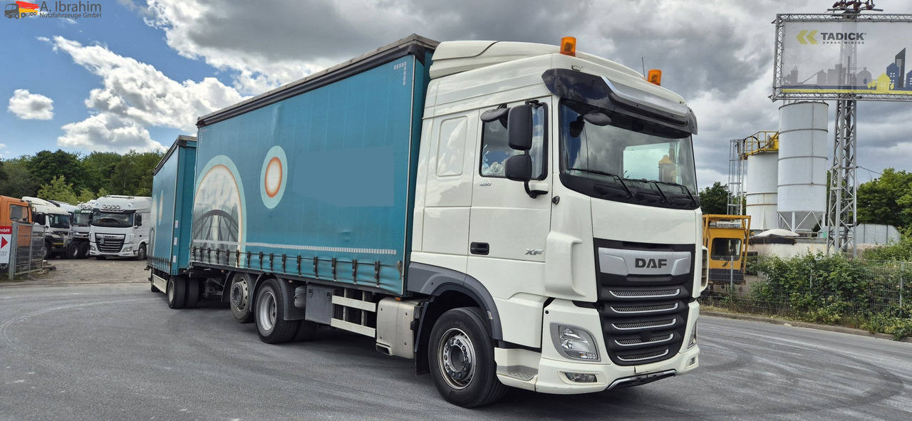 Daf XF 450 FAR Edscha Liftachse auch als Komplettzug !! - Camion centinato: foto 1 Daf XF 450 FAR Edscha Liftachse auch als Komplettzug !! - Camion centinato: foto 1