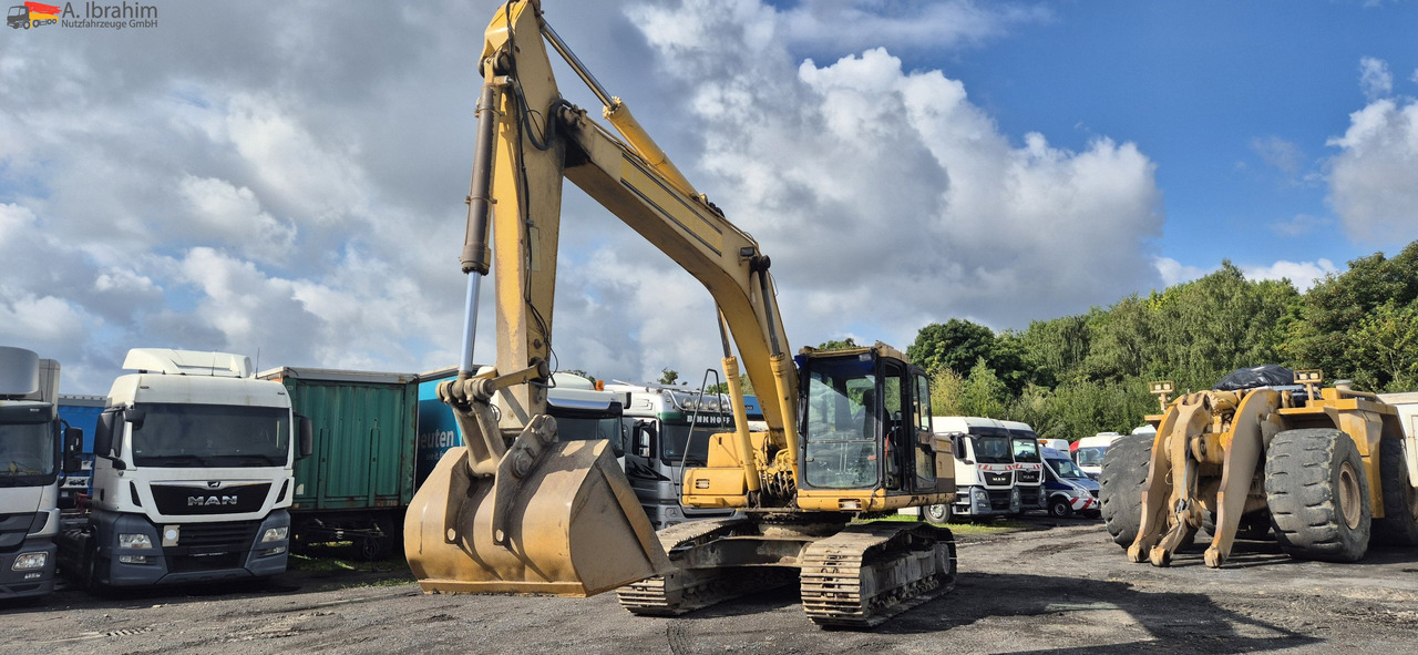 Komatsu PC 210 Zustand gut, UVV 12 25 - Escavatore cingolato: foto 1 Komatsu PC 210 Zustand gut, UVV 12 25 - Escavatore cingolato: foto 1
