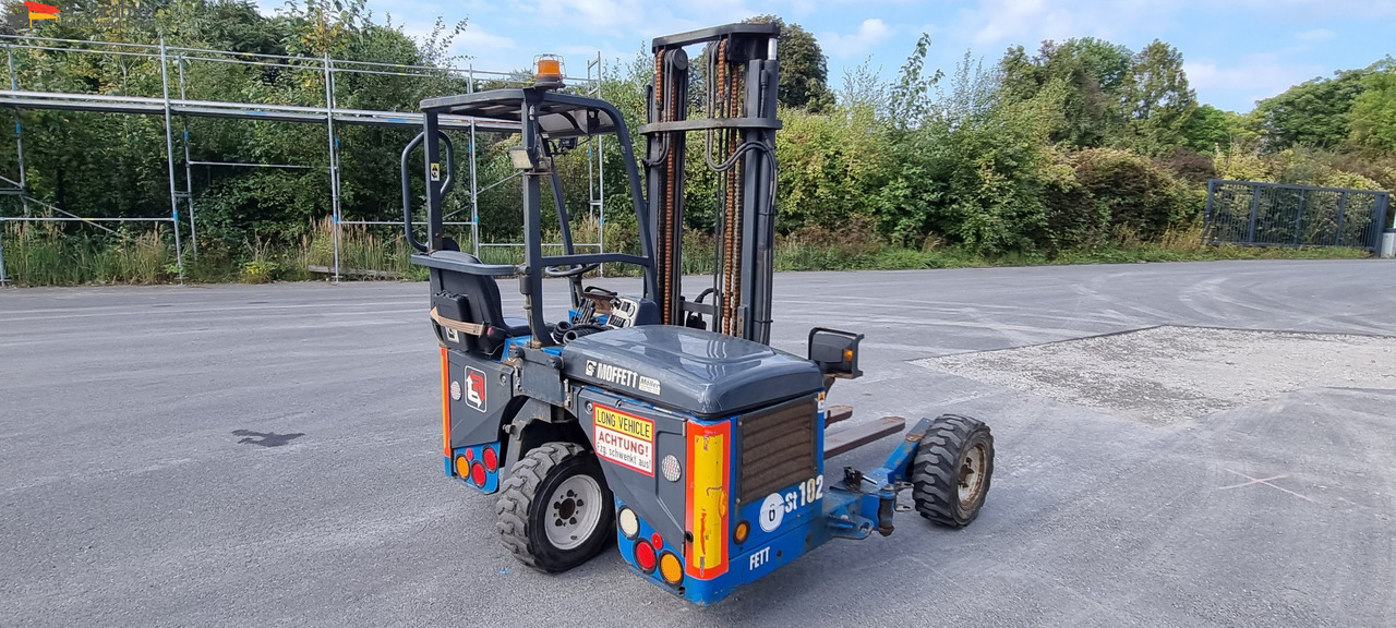 M4-25.3F Moffett Mitnahmestapler - Carrello elevatore trasportabile: foto 1 M4-25.3F Moffett Mitnahmestapler - Carrello elevatore trasportabile: foto 1