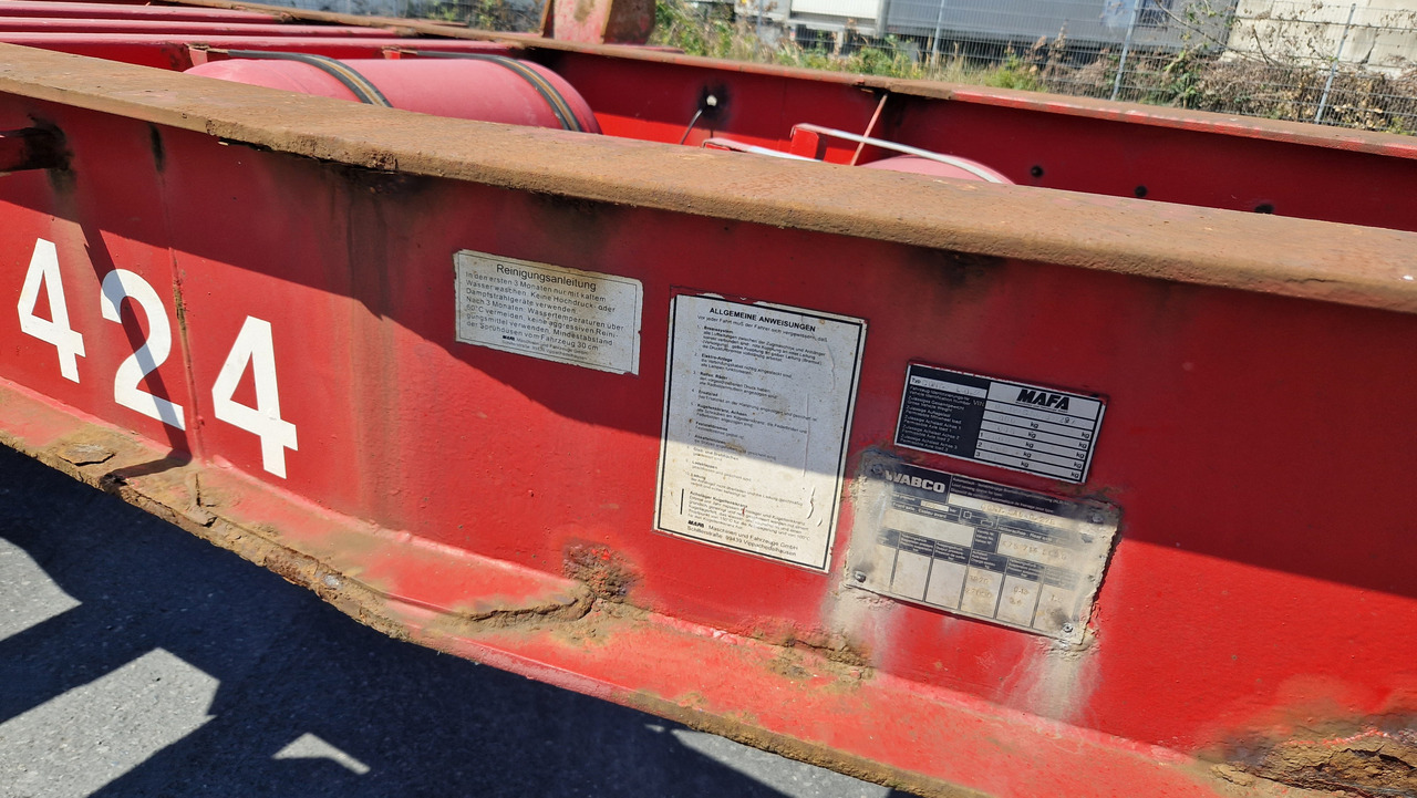 MAFA 20.30.40. ft Containerchassis - Semirimorchio portacontainer/ Caisse interchangeable: foto 2 MAFA 20.30.40. ft Containerchassis - Semirimorchio portacontainer/ Caisse interchangeable: foto 2