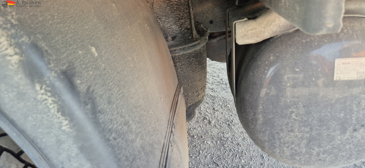 MAN TGL 8.160 4x2 Brotkoffer mit Kühlfach nicht fahrbereit ! nicht rollfähig - Furgone frigo: foto 4 MAN TGL 8.160 4x2 Brotkoffer mit Kühlfach nicht fahrbereit ! nicht rollfähig - Furgone frigo: foto 4