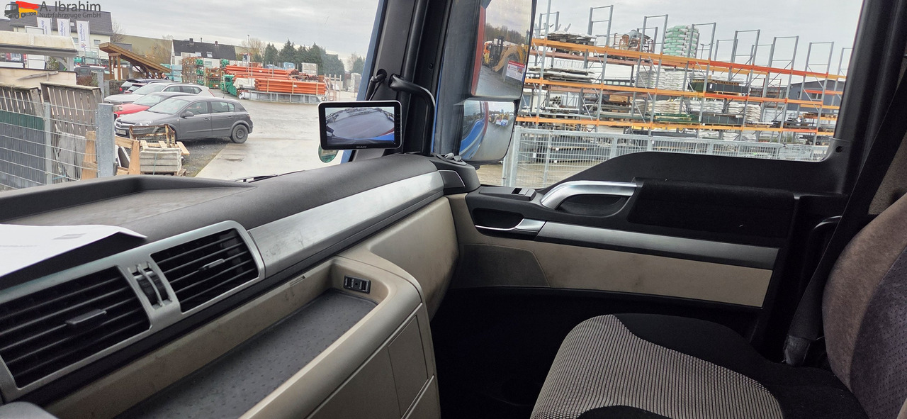 MAN TGX 26.460 BDF | 6x2 | Liftachse Retarder | 2xVorhanden | klima - Autocarro portacontainer/ Caisse interchangeable: foto 4 MAN TGX 26.460 BDF | 6x2 | Liftachse Retarder | 2xVorhanden | klima - Autocarro portacontainer/ Caisse interchangeable: foto 4