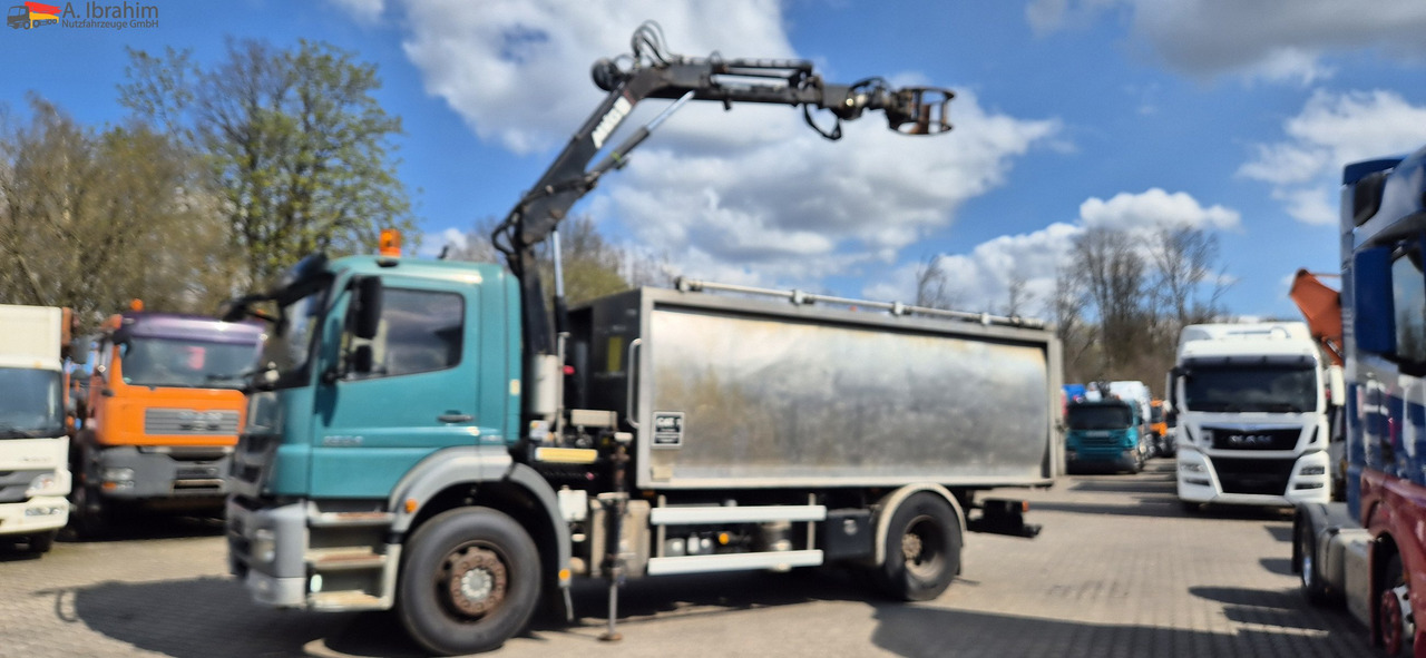 Autocarro ribaltabile, Camion con gru Mercedes-Benz 1824 Kipper Kran, Edelstahlaufbau Tierentsorgung: foto 13 Autocarro ribaltabile, Camion con gru Mercedes-Benz 1824 Kipper Kran, Edelstahlaufbau Tierentsorgung: foto 13