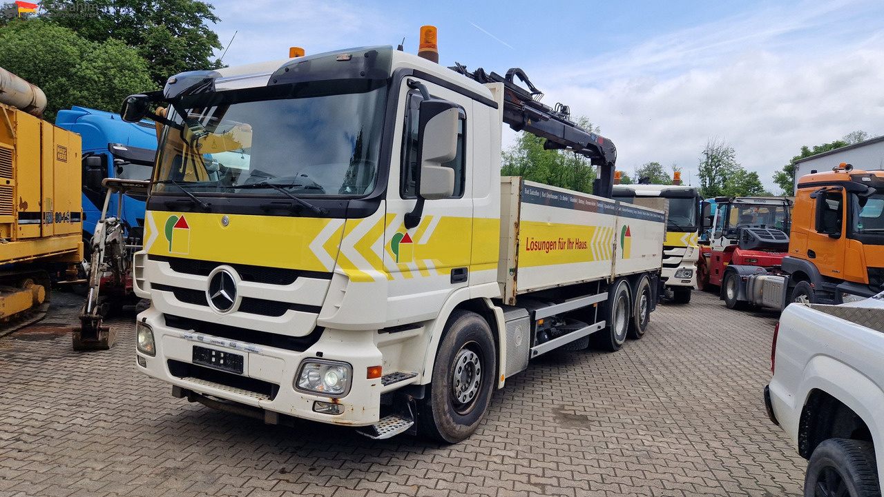 Mercedes-Benz 2541L Baustoff mit HIAB 122, Palettengabel Lift-Lenkachse, mp3 - Camion con gru, Autocarro con pianale/ Cassone fisso: foto 1 Mercedes-Benz 2541L Baustoff mit HIAB 122, Palettengabel Lift-Lenkachse, mp3 - Camion con gru, Autocarro con pianale/ Cassone fisso: foto 1