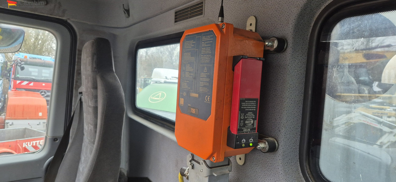 Mercedes-Benz 3241 PM 21-3 Liebherr 7 cbm PUMI Putzmeister Liebherr - Betonpompa: foto 2 Mercedes-Benz 3241 PM 21-3 Liebherr 7 cbm PUMI Putzmeister Liebherr - Betonpompa: foto 2