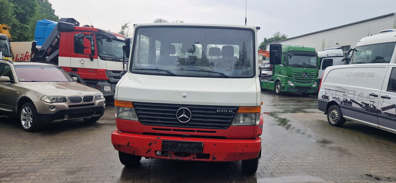 Furgone con cassone fisso, Furgone doppia cabina Mercedes-Benz 615D Doka Pritsche, Zustand gut: foto 8 Furgone con cassone fisso, Furgone doppia cabina Mercedes-Benz 615D Doka Pritsche, Zustand gut: foto 8