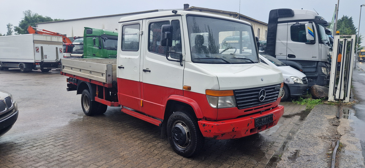 Furgone con cassone fisso, Furgone doppia cabina Mercedes-Benz 615D Doka Pritsche, Zustand gut: foto 9 Furgone con cassone fisso, Furgone doppia cabina Mercedes-Benz 615D Doka Pritsche, Zustand gut: foto 9