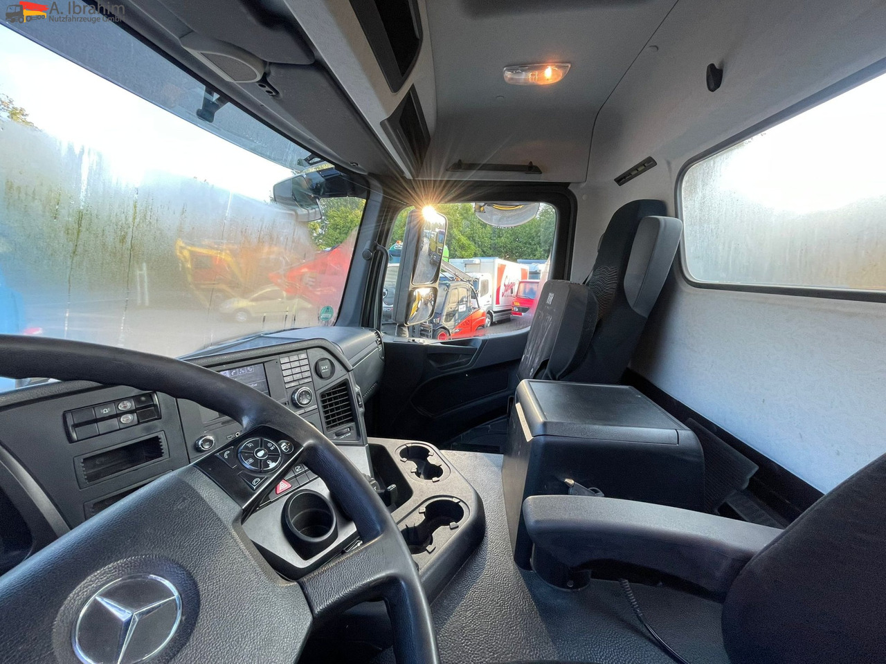 Mercedes-Benz AROCS 4143 8x4 Carnehl Kipper 20 m³ - Autocarro ribaltabile: foto 3 Mercedes-Benz AROCS 4143 8x4 Carnehl Kipper 20 m³ - Autocarro ribaltabile: foto 3