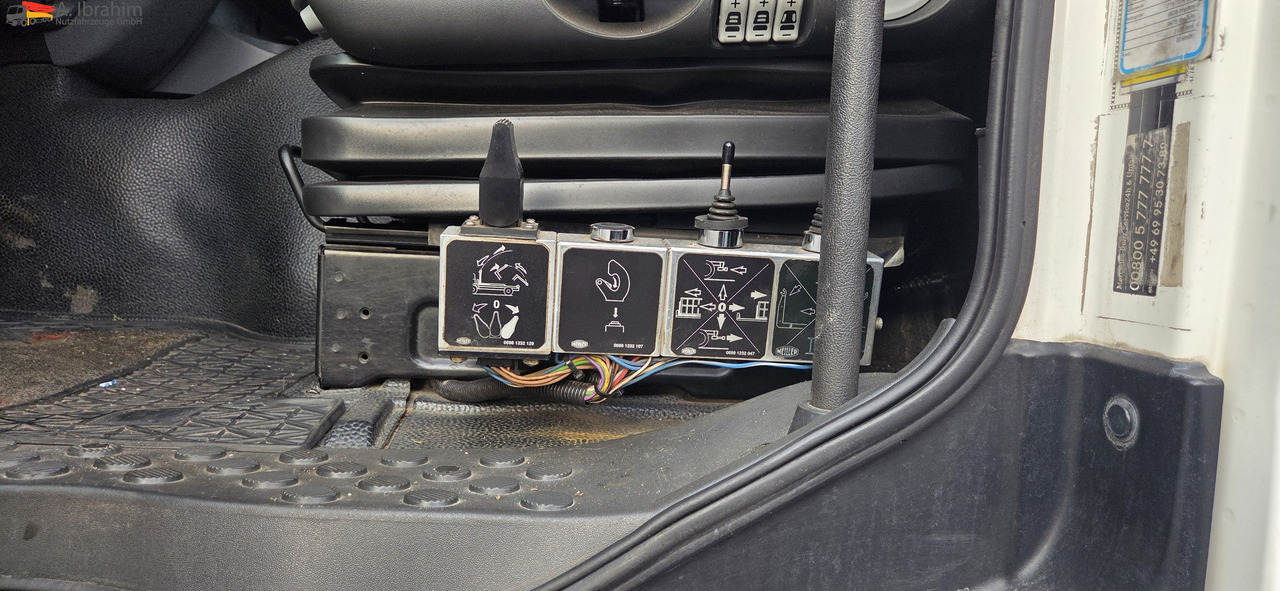 Mercedes-Benz DB 2541 Meiller RK 20.70 Lift-Lenkachse | 6x2 | mp3 - Autocarro scarrabile: foto 2 Mercedes-Benz DB 2541 Meiller RK 20.70 Lift-Lenkachse | 6x2 | mp3 - Autocarro scarrabile: foto 2