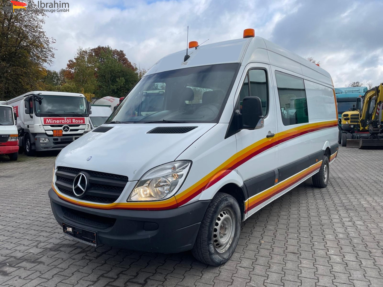 Mercedes-Benz Sprinter DB 319 CDI Geschlossen Kasten | 15 m³ | V6 | 4.5 m Radstand - Furgone chiuso: foto 1 Mercedes-Benz Sprinter DB 319 CDI Geschlossen Kasten | 15 m³ | V6 | 4.5 m Radstand - Furgone chiuso: foto 1