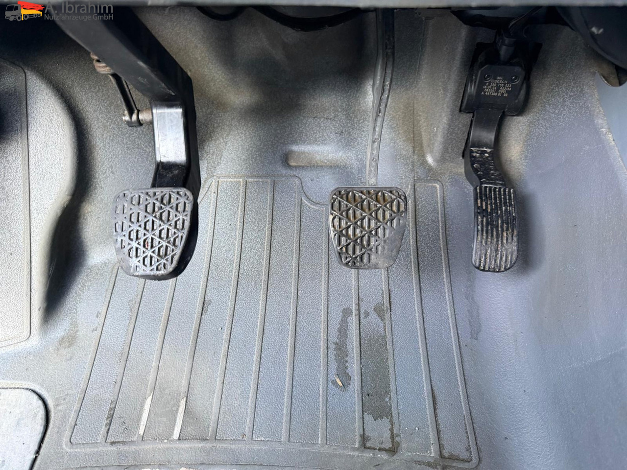 Mercedes-Benz Vito 116 CDI Standheizung | BF 3 | GST Anlage - Autonegozio: foto 4 Mercedes-Benz Vito 116 CDI Standheizung | BF 3 | GST Anlage - Autonegozio: foto 4