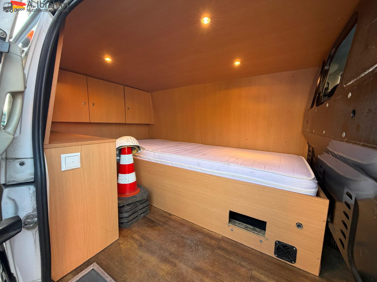 Mercedes-Benz Vito 116 CDI Standheizung | BF 3 | GST Anlage - Autonegozio: foto 5 Mercedes-Benz Vito 116 CDI Standheizung | BF 3 | GST Anlage - Autonegozio: foto 5