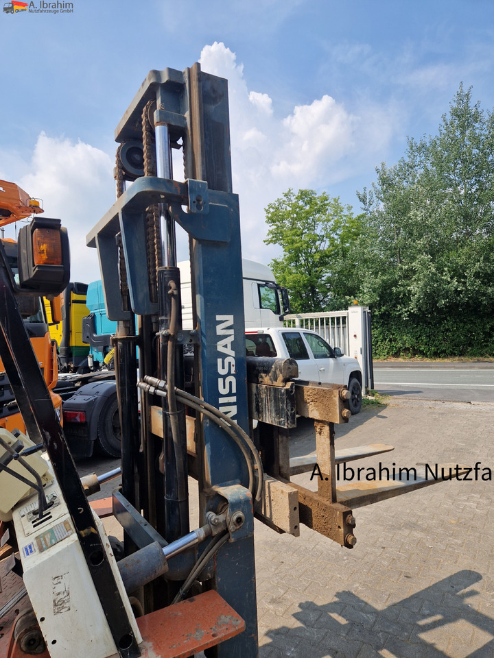 Nissan BF 03-40 4t Stapler - Carrello elevatore: foto 4 Nissan BF 03-40 4t Stapler - Carrello elevatore: foto 4