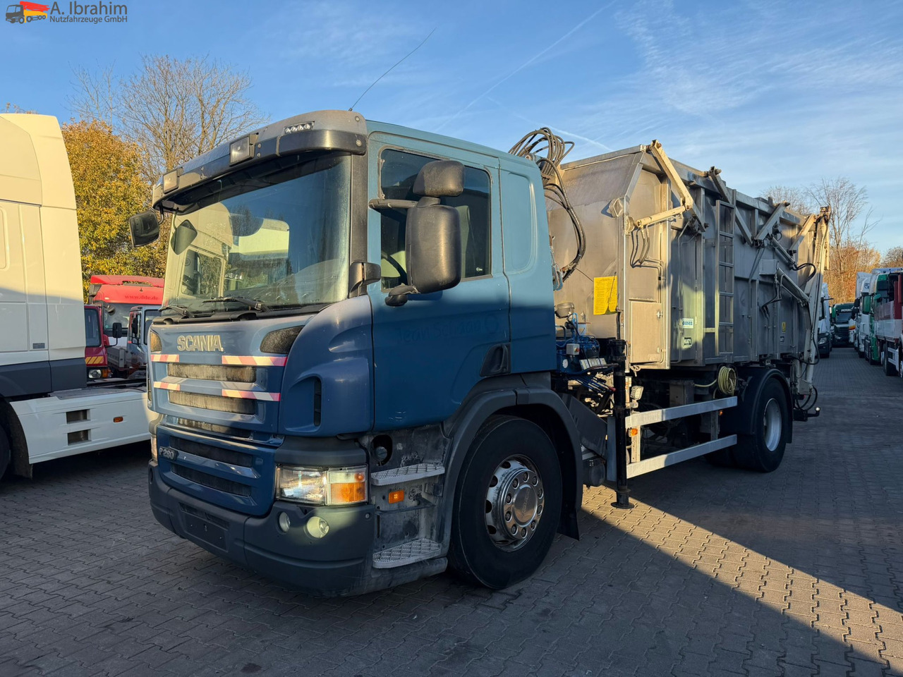 Scania B4X2 Edelstahlkipper für Tierkörperbeseitigung Kran MKG - Camion immondizia: foto 1 Scania B4X2 Edelstahlkipper für Tierkörperbeseitigung Kran MKG - Camion immondizia: foto 1