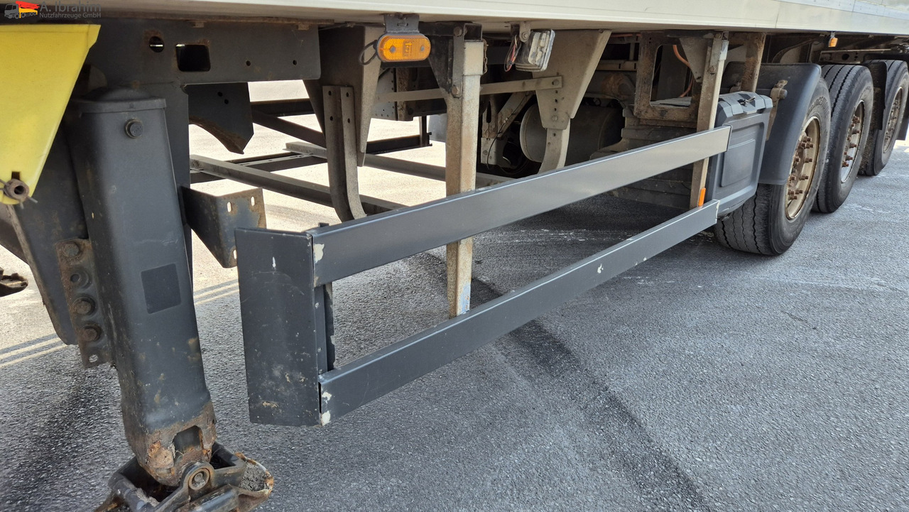Schmitz SKO24 Frigoblock, LBW, Zustand sehr sauber Lenkachse, Liftachse - Semirimorchio frigorifero: foto 5 Schmitz SKO24 Frigoblock, LBW, Zustand sehr sauber Lenkachse, Liftachse - Semirimorchio frigorifero: foto 5