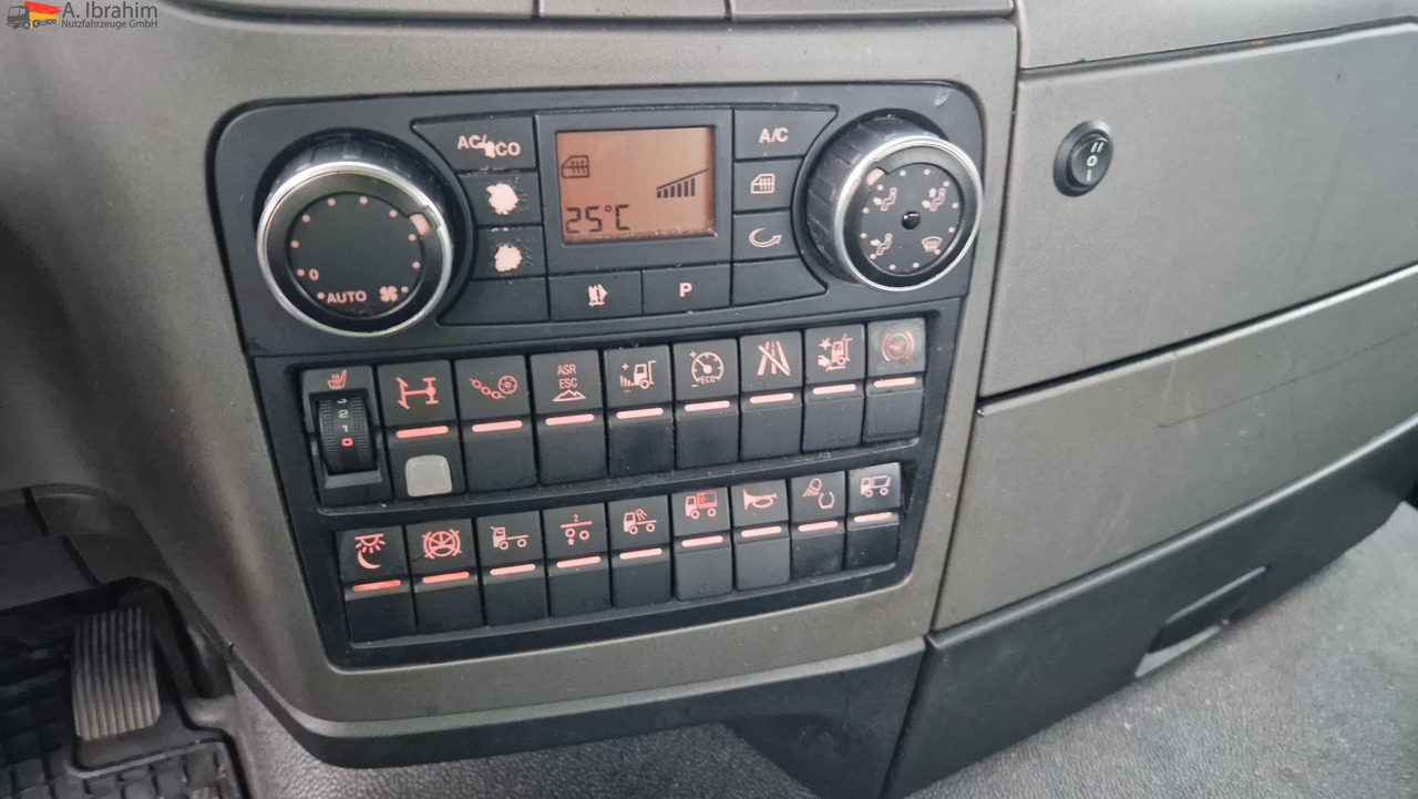 MAN 18.400 TGX Flachdach Retarder, Klima, 1 Bett, Kühlschrank - Trattore stradale: foto 4 MAN 18.400 TGX Flachdach Retarder, Klima, 1 Bett, Kühlschrank - Trattore stradale: foto 4