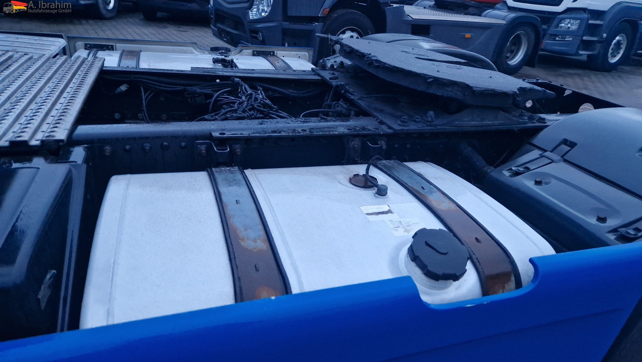 MAN 18.480 TGX XLX Retarder 2x Tank deutsches Fahrzeug, Kamera, Navi - Trattore stradale: foto 4 MAN 18.480 TGX XLX Retarder 2x Tank deutsches Fahrzeug, Kamera, Navi - Trattore stradale: foto 4