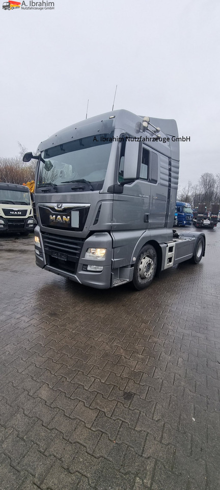 Trattore stradale MAN 18.500 TGX Retarder, 2x Tank, Motorschaden !!: foto 8
