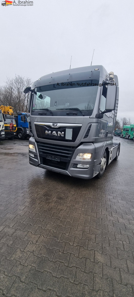 Trattore stradale MAN 18.500 TGX Retarder, 2x Tank, Motorschaden !!: foto 9