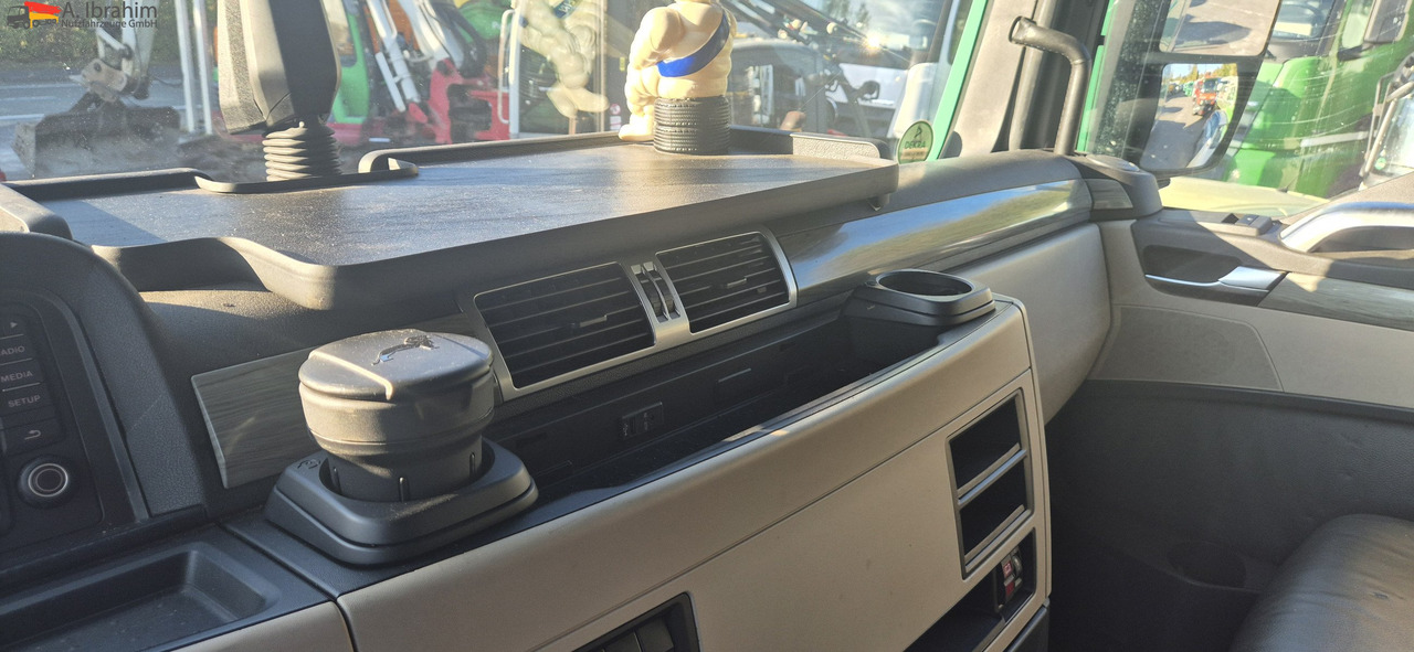 MAN TGX 18.500 Retarder | Standklima | XXL | 2x Tank | LED | deutsches Fahrzeug - Trattore stradale: foto 4 MAN TGX 18.500 Retarder | Standklima | XXL | 2x Tank | LED | deutsches Fahrzeug - Trattore stradale: foto 4