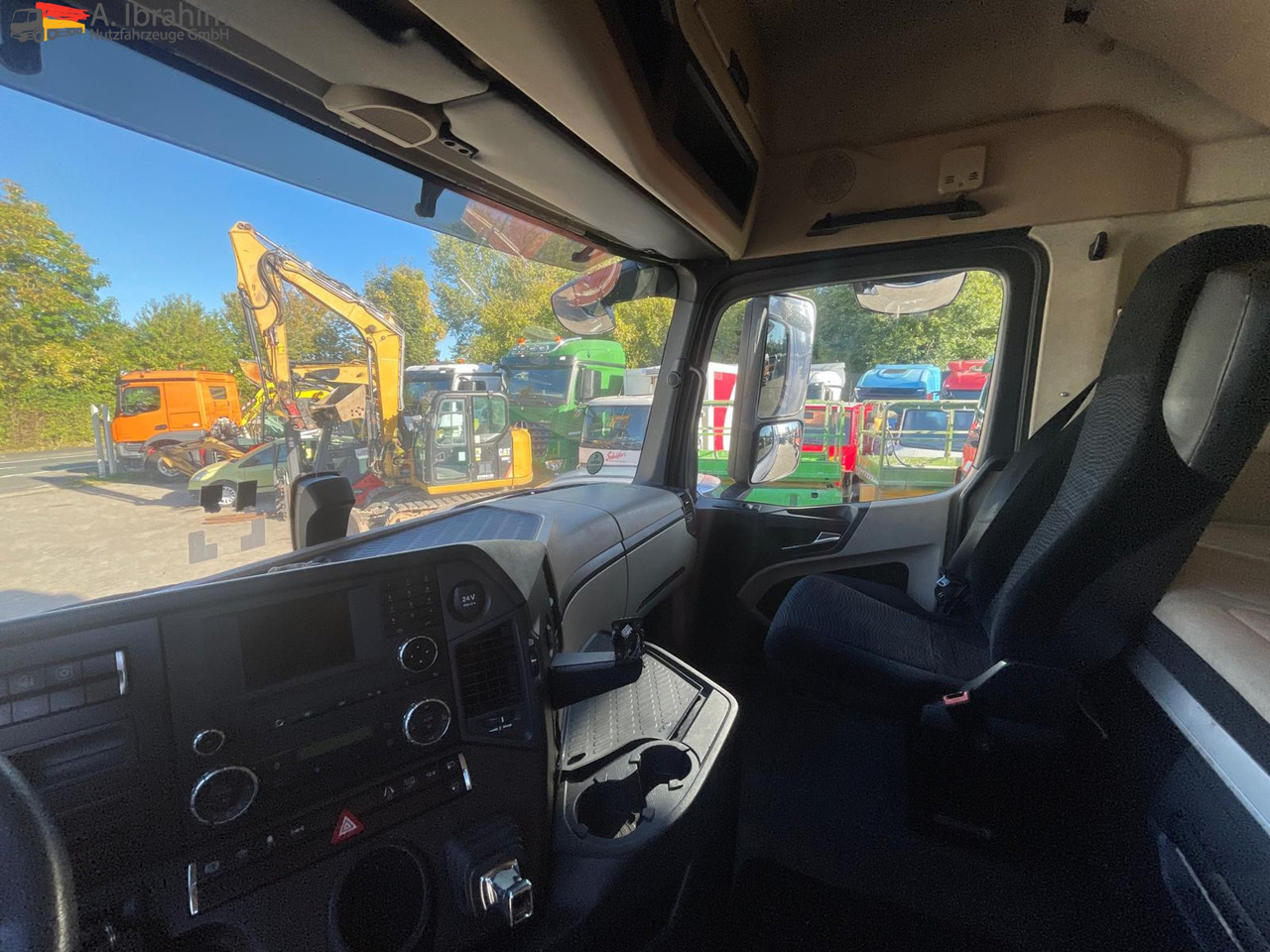 Mercedes-Benz 1842 LS Retarder Klima, Zustand gut, fehlerfrei deutsches Fahrzeug - Trattore stradale: foto 5 Mercedes-Benz 1842 LS Retarder Klima, Zustand gut, fehlerfrei deutsches Fahrzeug - Trattore stradale: foto 5