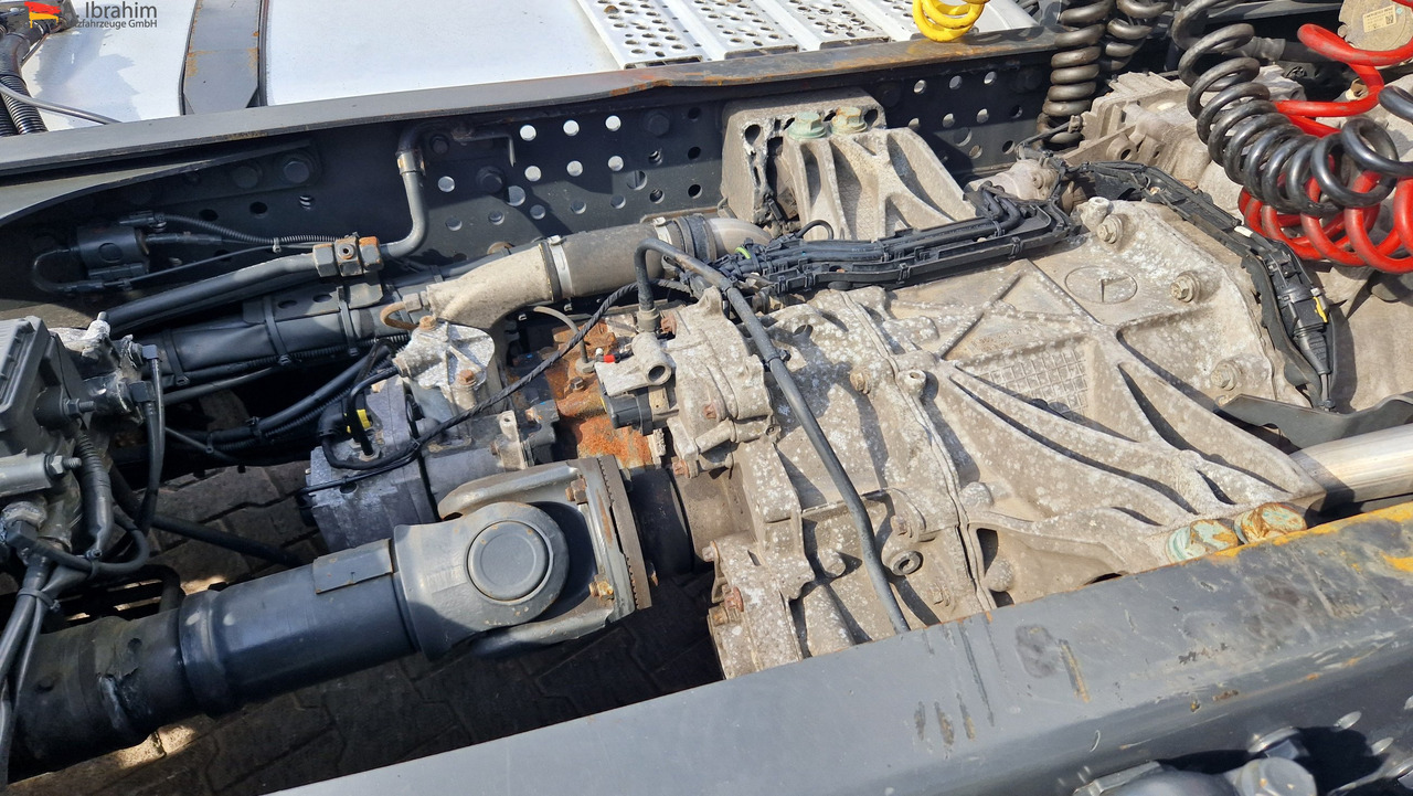 Mercedes-Benz 1842 sehr sauber, deutsches Fahrzeug Retarder, Klima - Trattore stradale: foto 5 Mercedes-Benz 1842 sehr sauber, deutsches Fahrzeug Retarder, Klima - Trattore stradale: foto 5