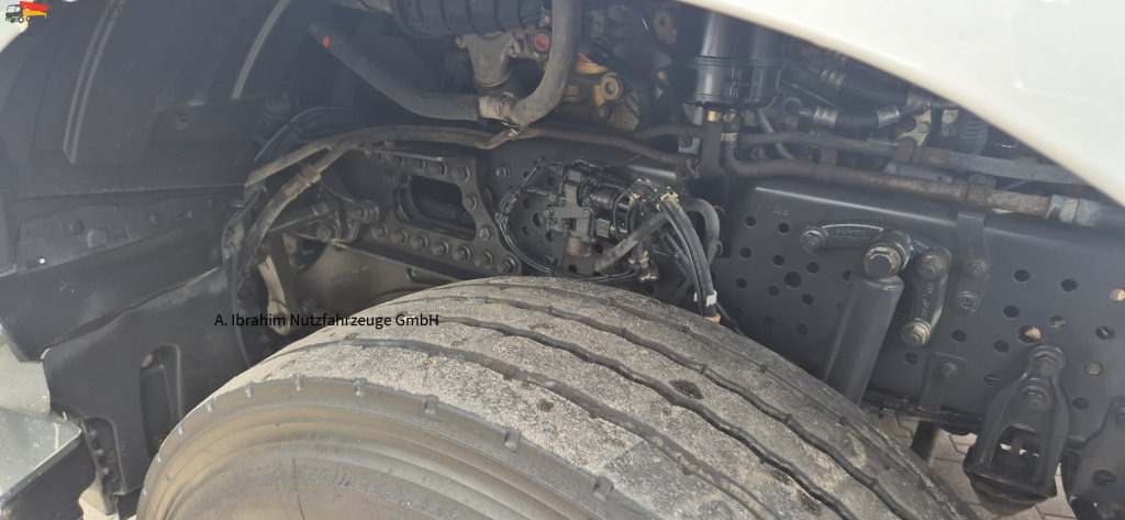 Mercedes-Benz DB 1842H 4x4 Hydrodrive Scheckheft bei Mercedes - Trattore stradale: foto 5 Mercedes-Benz DB 1842H 4x4 Hydrodrive Scheckheft bei Mercedes - Trattore stradale: foto 5