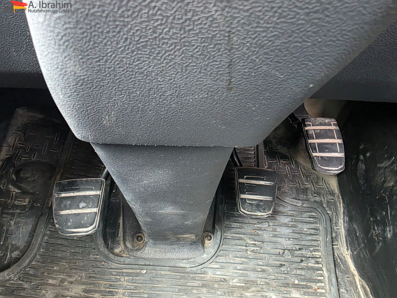 Scania R560 | 6x4 | V8 | Blatt Blatt | Schaltgetriebe | Kipphydraulik | Klima | Trommelbremse| 3 Pedals - Trattore stradale: foto 2 Scania R560 | 6x4 | V8 | Blatt Blatt | Schaltgetriebe | Kipphydraulik | Klima | Trommelbremse| 3 Pedals - Trattore stradale: foto 2