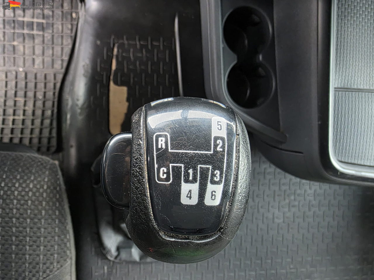 Scania R560 | 6x4 | V8 | Blatt Blatt | Schaltgetriebe |Kipphydraulik | Klima | Trommelbremse| 3 Pedals - Trattore stradale: foto 4 Scania R560 | 6x4 | V8 | Blatt Blatt | Schaltgetriebe |Kipphydraulik | Klima | Trommelbremse| 3 Pedals - Trattore stradale: foto 4