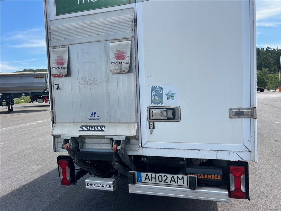 Iveco 35C16HA8 - Furgone box: foto 5 Iveco 35C16HA8 - Furgone box: foto 5