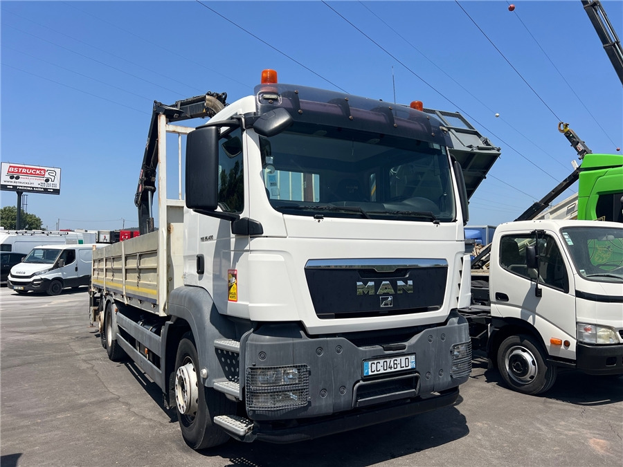 MAN TGS 26/400 - Autocarro con pianale/ Cassone fisso, Camion con gru: foto 2 MAN TGS 26/400 - Autocarro con pianale/ Cassone fisso, Camion con gru: foto 2