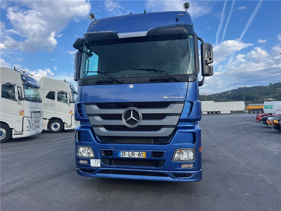 MERCEDES-BENZ Actros 1841 - Trattore stradale: foto 2 MERCEDES-BENZ Actros 1841 - Trattore stradale: foto 2